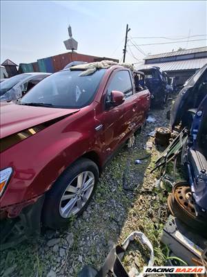 Mitsubishi ASX bontott alkatrészei