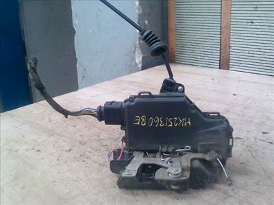 VOLKSWAGEN golf iv. bal első ajtó zárszerkezet központi záras