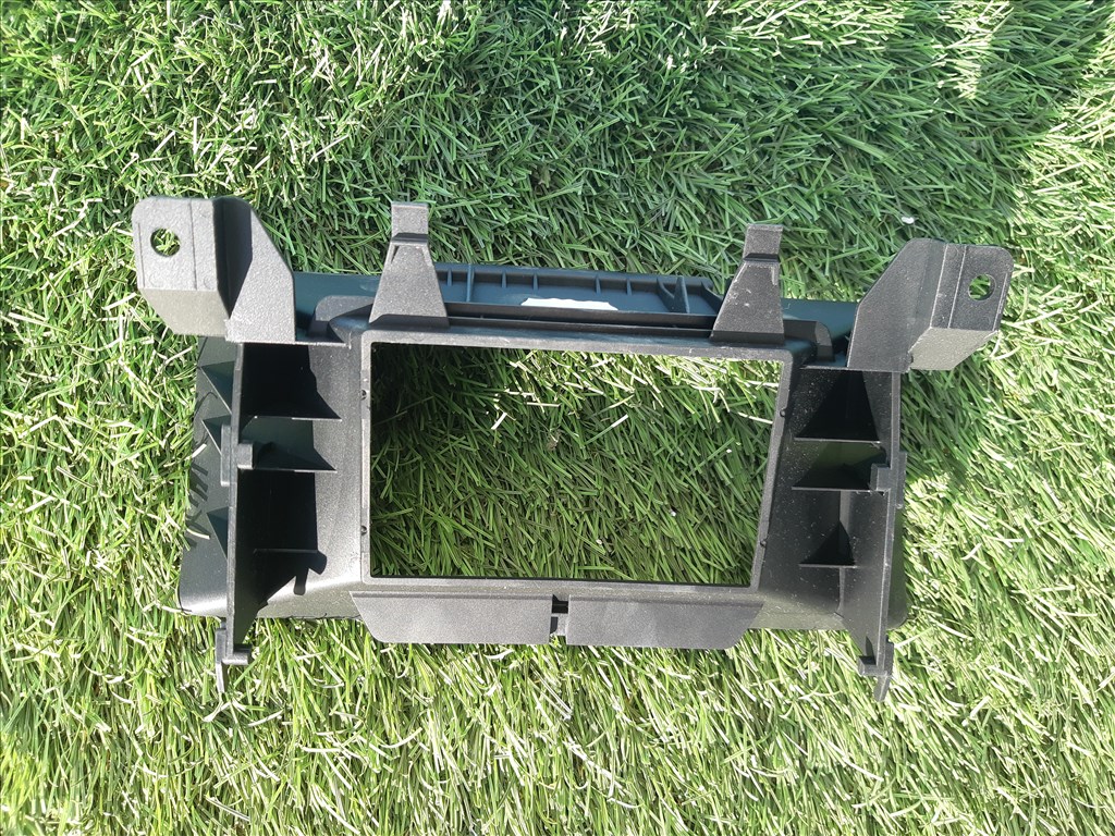 Bontásra: Opel Astra H Enjoy (2005) 1.6 benzin, autórádió beépítő keret  a1t39018806 w0l0ahl4858011047 2. kép