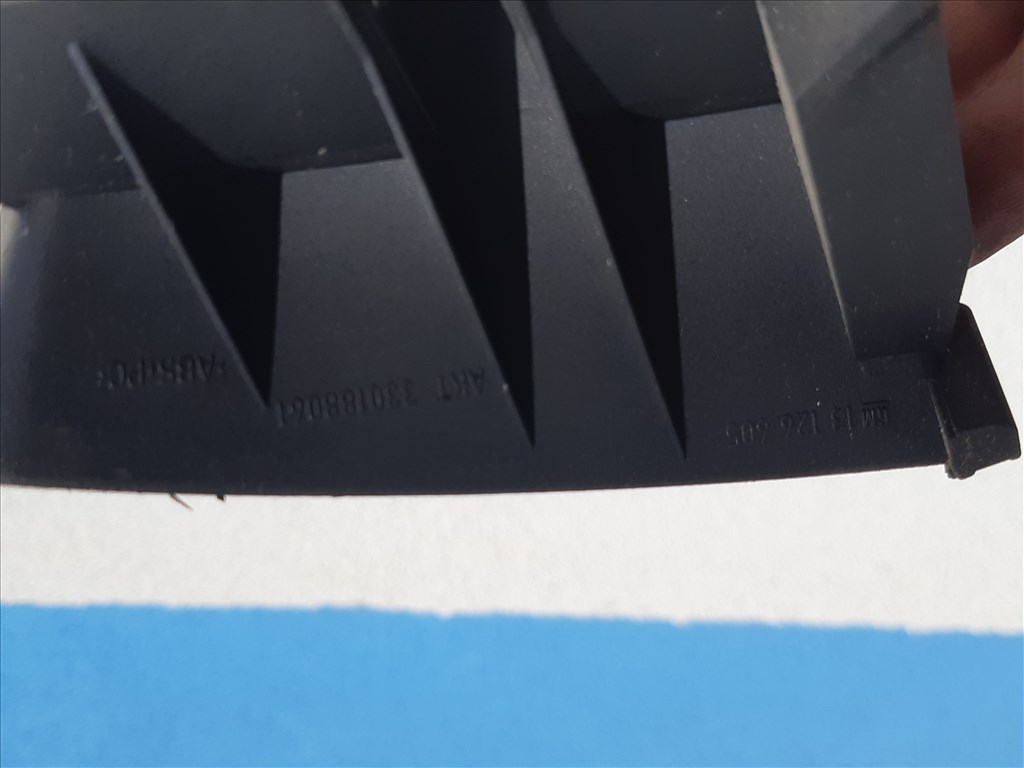 Bontásra: Opel Astra H Enjoy (2005) 1.6 benzin, autórádió beépítő keret  a1t39018806 w0l0ahl4858011047 4. kép