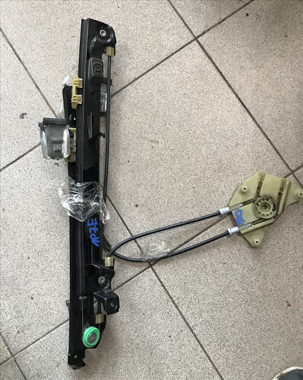 Seat León II 1P -* jobb első ablakemelő szerkezet 1. kép