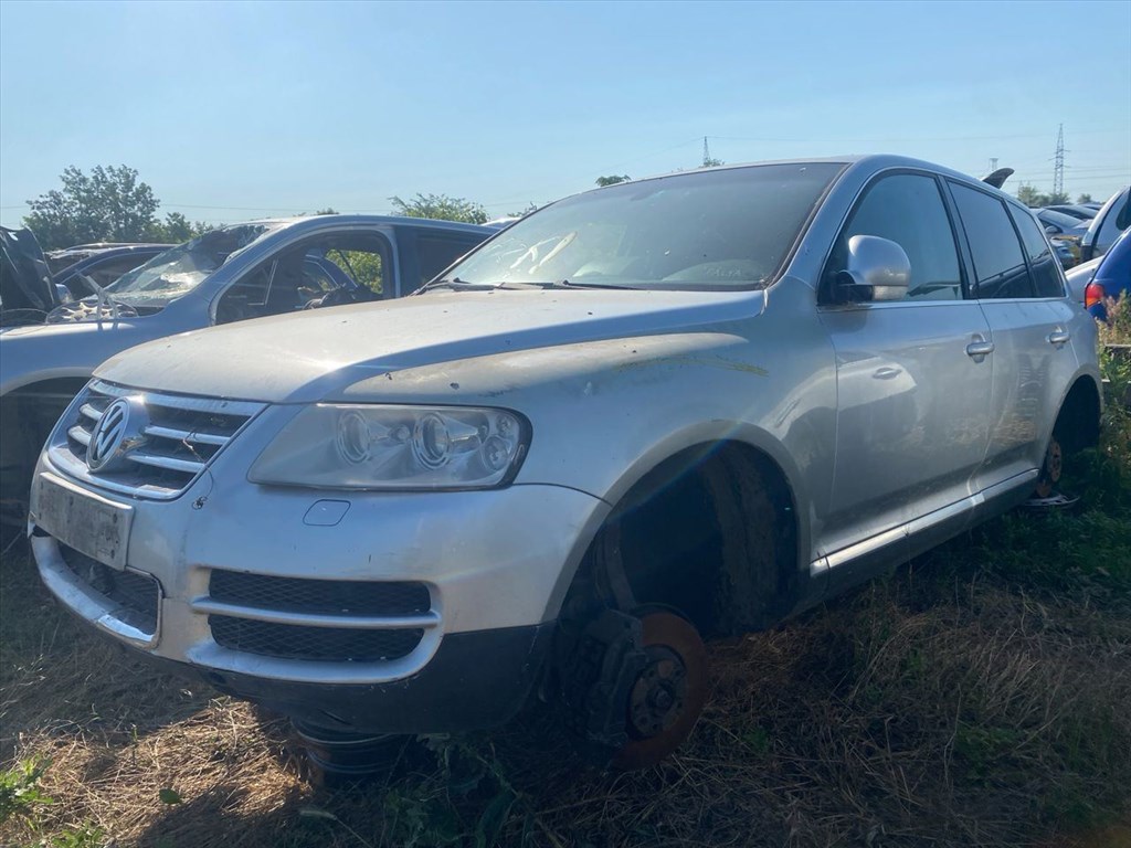 VW TOUAREG (7LA, 7L6, 7L7) 5.0 V10 TDI bontott alkatrészek elérhetőek! 1. kép