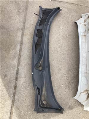 Nissan Juke I Juke levélrács lombrács