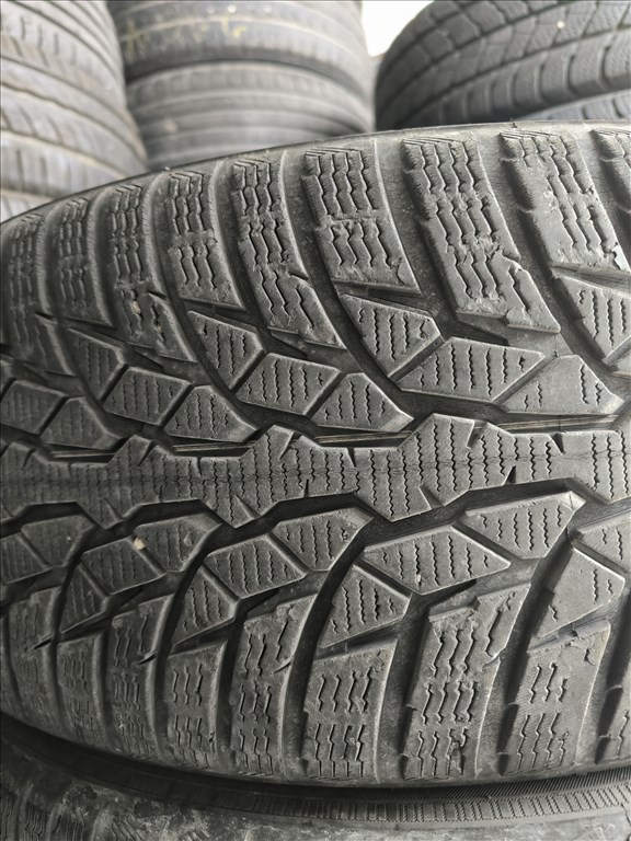  225/5018" 50e/4db használt Nokian téli gumi gumi 1. kép