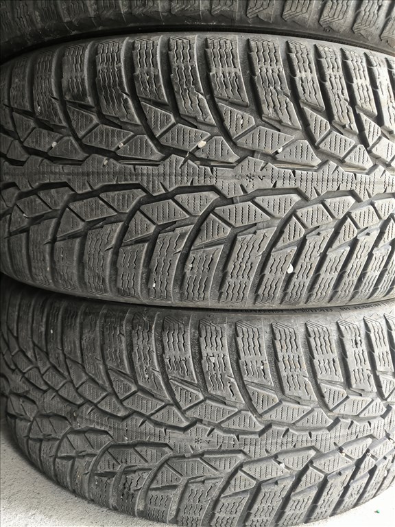  225/5018" 50e/4db használt Nokian téli gumi gumi 7. kép