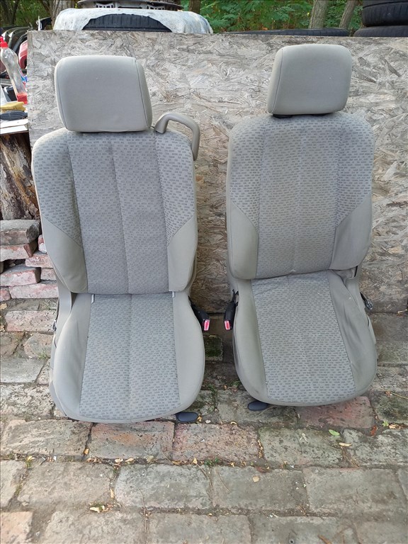 Renault scenic 2 ülés sor első hátsó 5db 3. kép