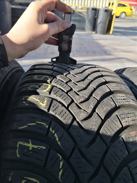 235/60 R17 Falken téli gumi 30000ft a 4db/57/ 2. kép
