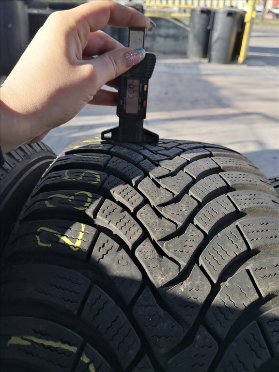 235/60 R17 Falken téli gumi 30000ft a 4db/57/ 3. kép