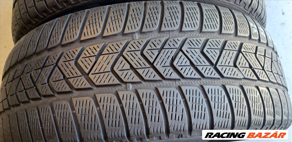  Defekttűrő Pirelli Scorpion MOE 235/55 R19 téli gumik 4db 1. kép