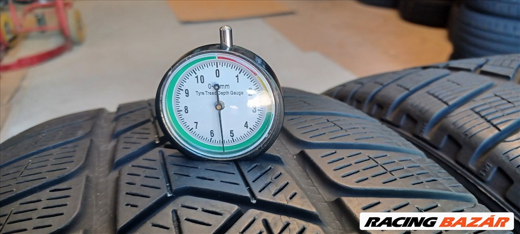  Defekttűrő Pirelli Scorpion MOE 235/55 R19 téli gumik 4db 3. kép