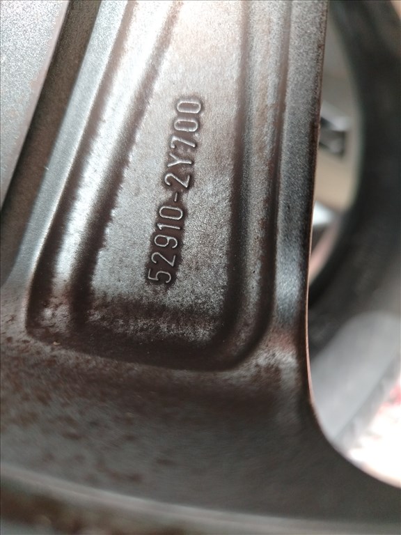  Hyundai Tucson 2010-2017- 5x114.3-18" (gyári felni) alufelni, 225/55 Pirelli nyári gumi  10. kép