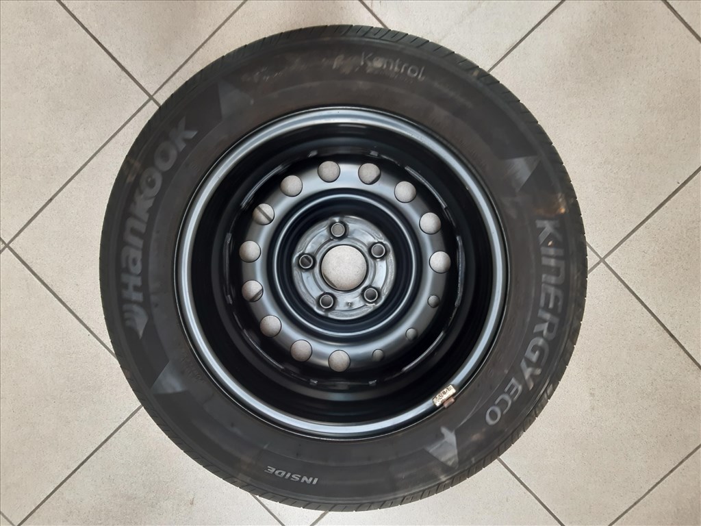  5x114.3 Hyundai Kia gyári lemezfelni 6x15 ET46 pótkerék i30 Ceed TPMS 4. kép