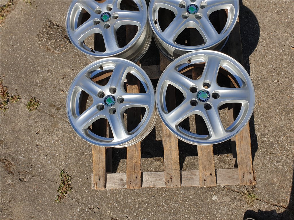 15" 5x100 Skoda Octavia I 2. kép
