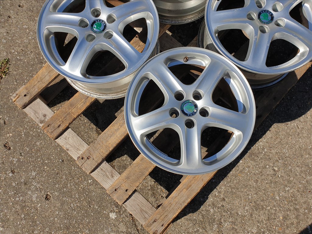 15" 5x100 Skoda Octavia I 4. kép