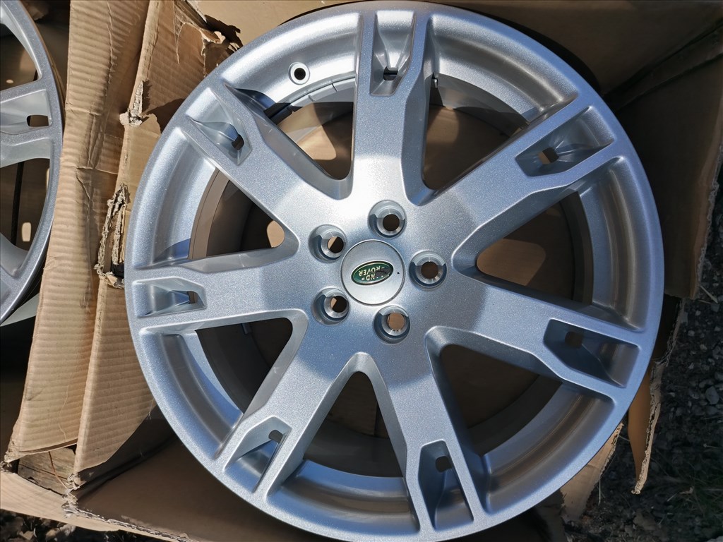 Land Rover Freelander 2/Range Rover Evoque/Discovery Sport 18" Felújított (gyári felni) alufelni 3. kép