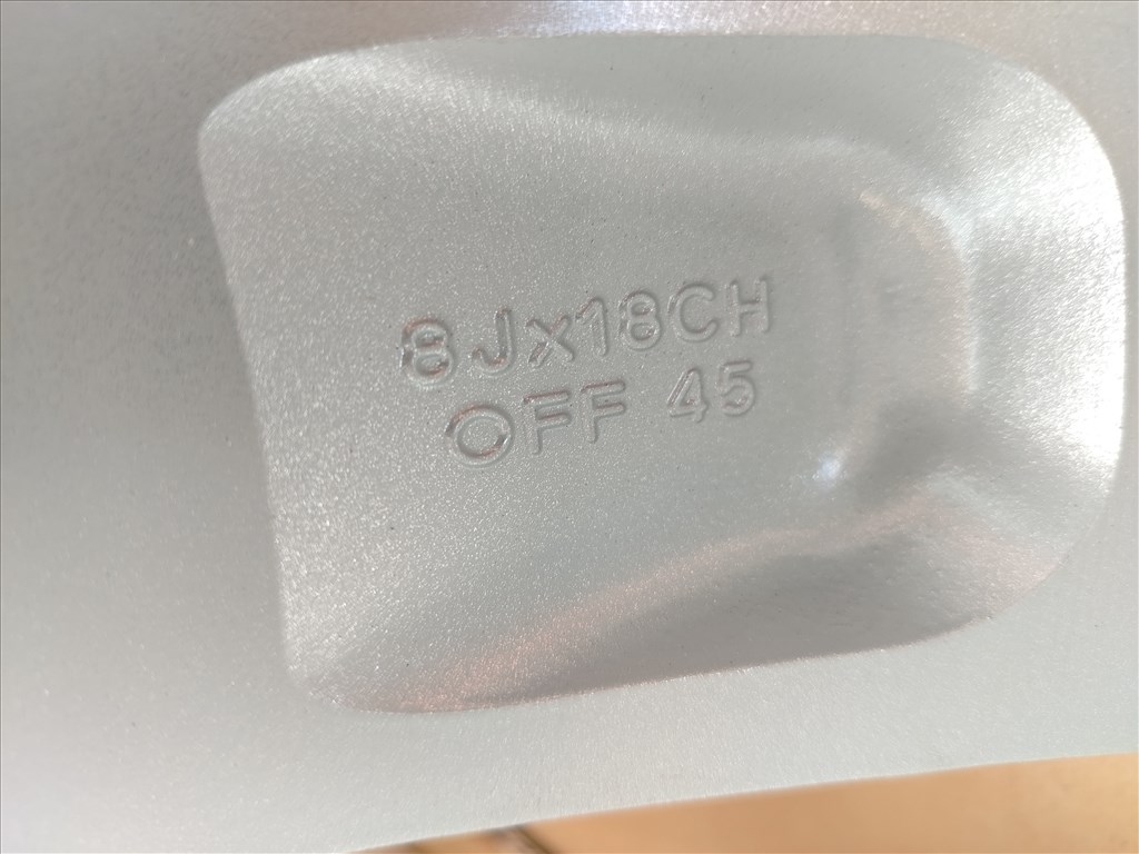 Land Rover Freelander 2/Range Rover Evoque/Discovery Sport 18" Felújított (gyári felni) alufelni 6. kép