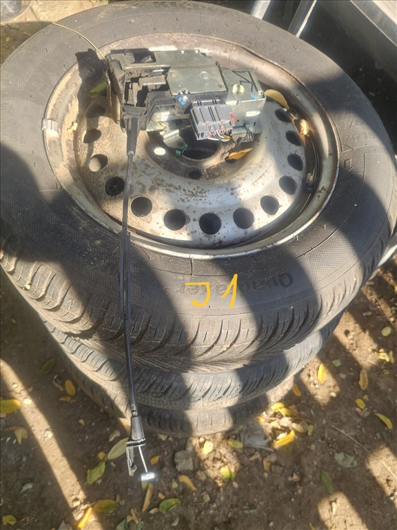 Ford Transit Connect Mk1 Ajtózár zárszerkezet  1. kép