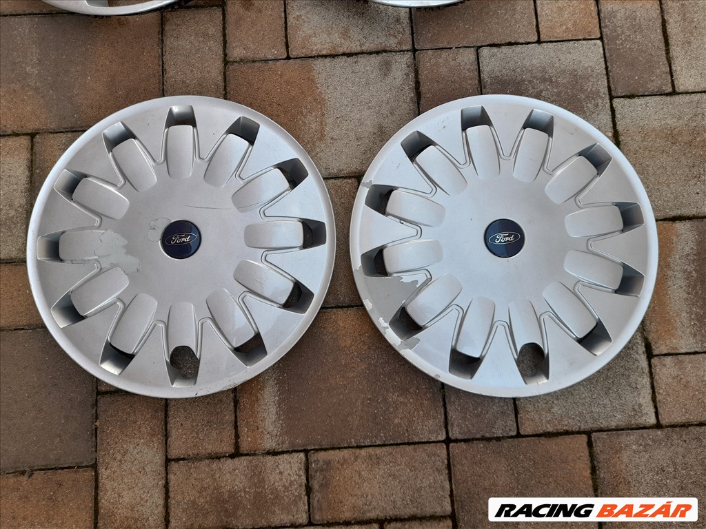 Eladó 2 db 16 colos gyári Ford dísztárcsa 1. kép