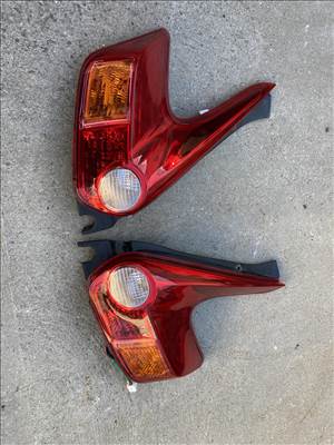 Nissan Juke I Juke 2011 hátsó lámpa 