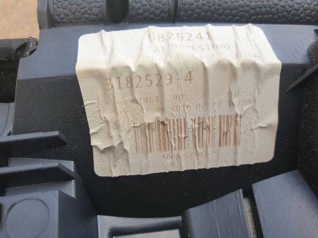 Opel Astra K Bal első ajtókárpit  2513834 4. kép