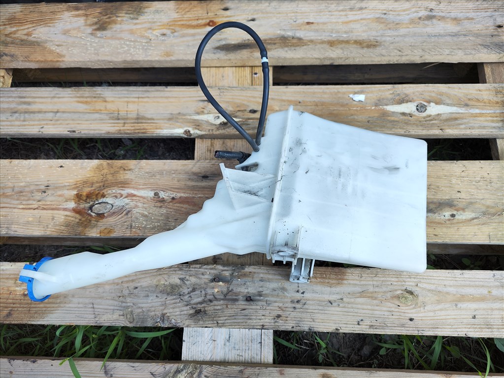 Hyundai i20 (PB) ablakmosó tartály  985102j000 986101j000 3. kép