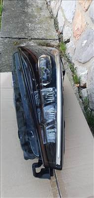 Skoda scala jobb fényszóró 657941016A