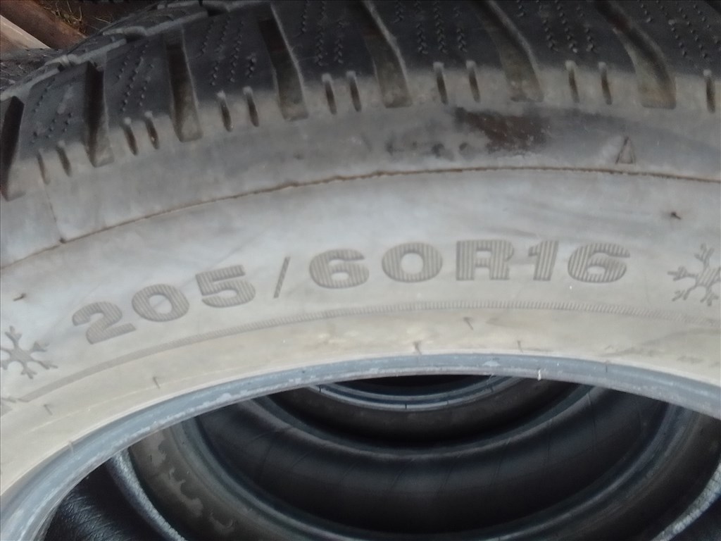  205/60R16 Dunlop winter sport5 téli gumi 2 db 3. kép