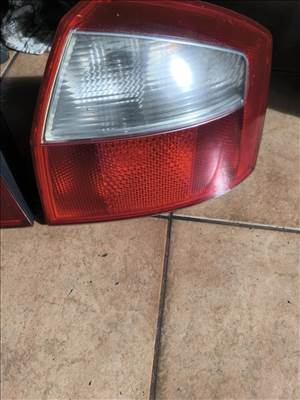 Audi A4 B6 Hátsó lámpa A4 B6 lámpa sedan