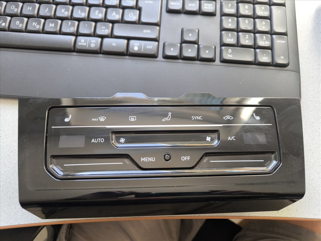 Volkswagen csoport érintős klíma panel 4. kép