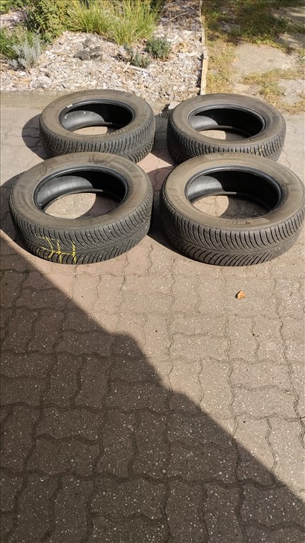  225/6517" SUV használt Michelin téli gumi 2019-es 2. kép