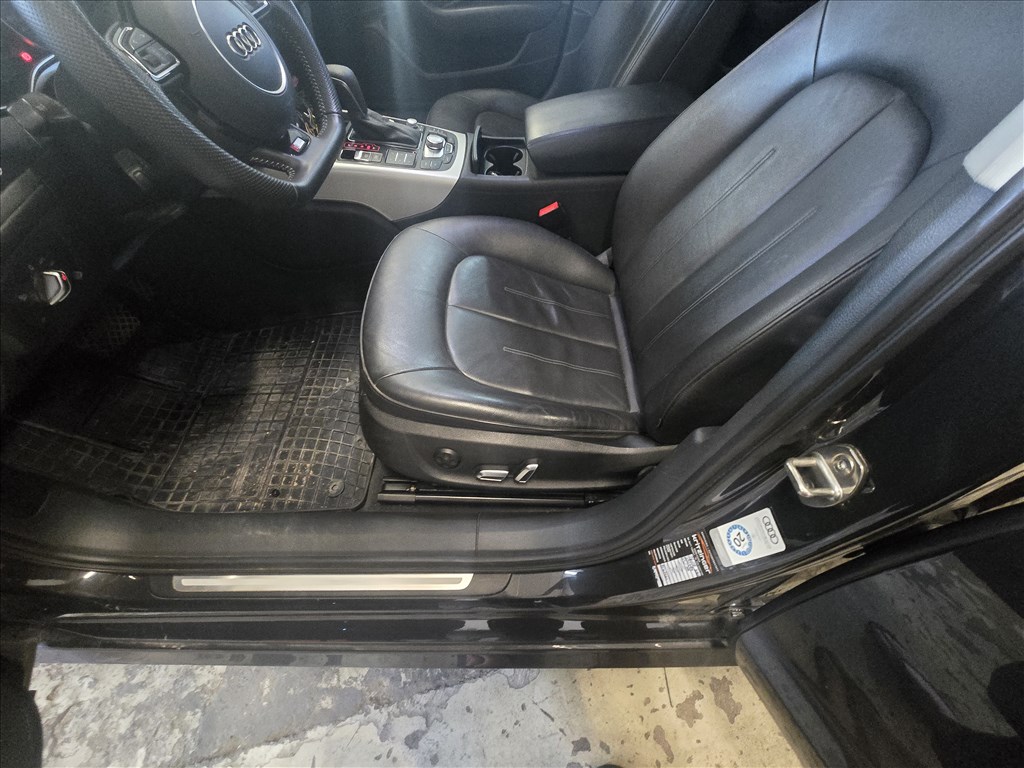 Audi A6 (C7 - 4G) AUDI A6 Fekete bőr ülés szett AVANT 7. kép