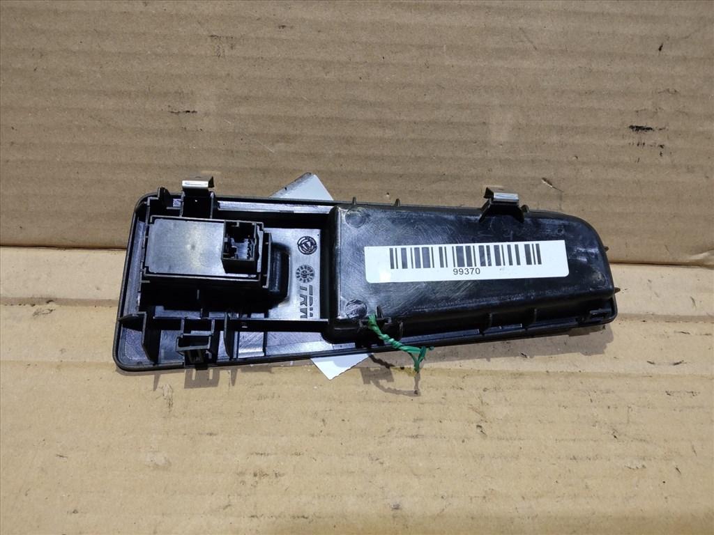 Fiat Bravo 2007-2014 jobb első ablakemelő kapcsoló 735434459 2. kép