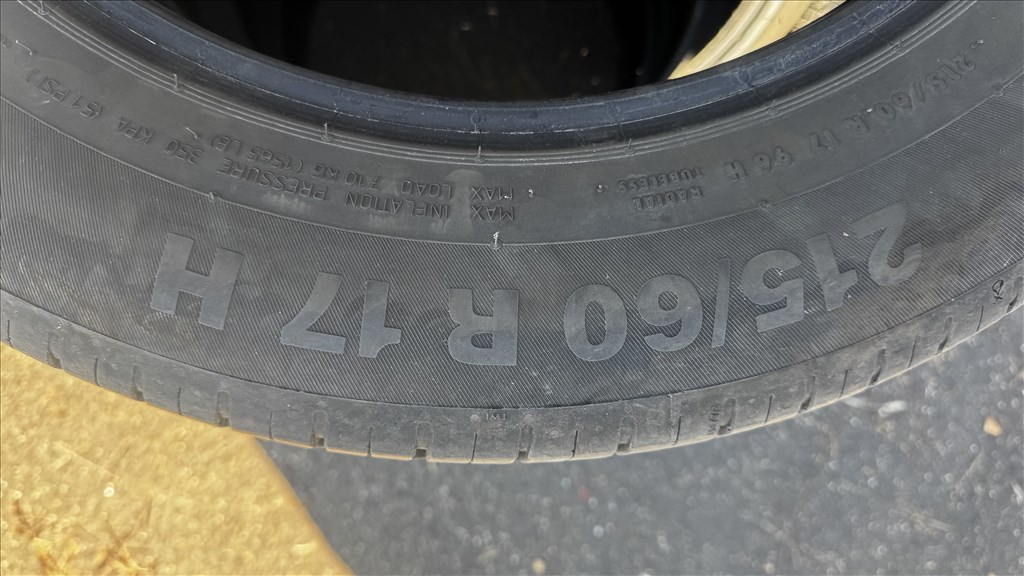  215/6017" használt Continental nyári gumi gumi 2. kép