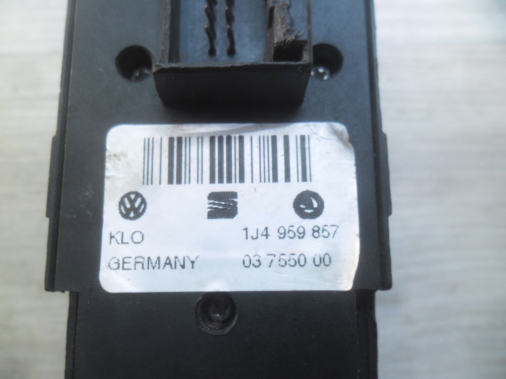Volkswagen Golf IV bal első ablakemelő kapcsoló 1j4959857 2. kép