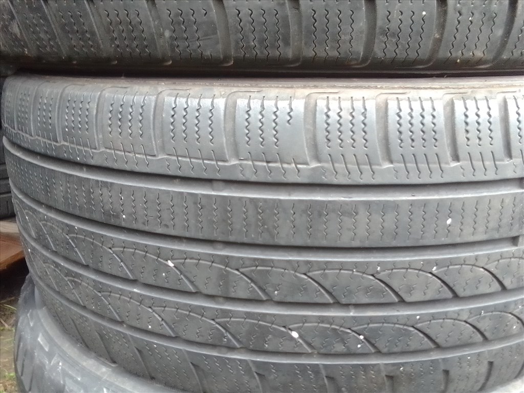  225/45R17 XL Rotolla Ice-Plus S210 téli gumi  6. kép