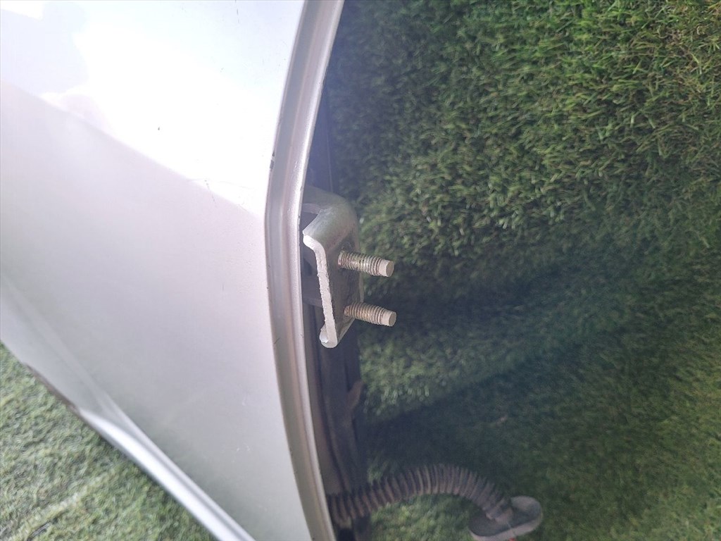 SUZUKI SWIFT III Jobb első Ajtó (Részeivel) E2043R00351 43r001583 7. kép