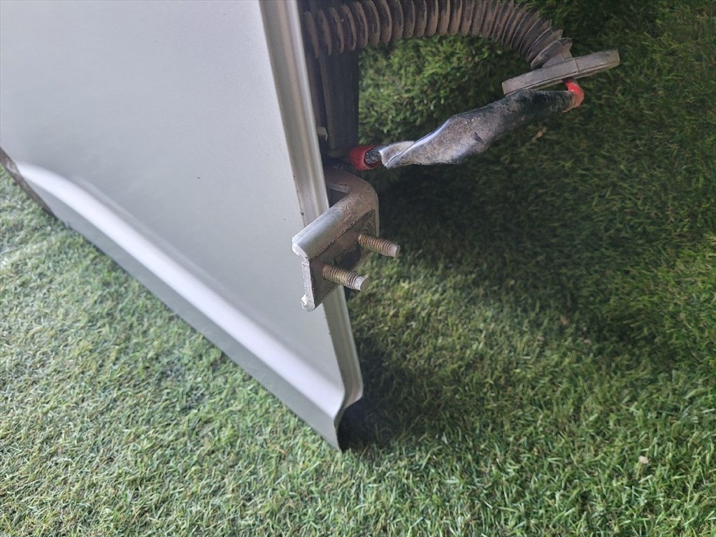 SUZUKI SWIFT III Jobb első Ajtó (Részeivel) E2043R00351 43r001583 8. kép