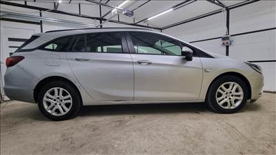 Opel Astra K kombi oldali ajtó Z176 színben