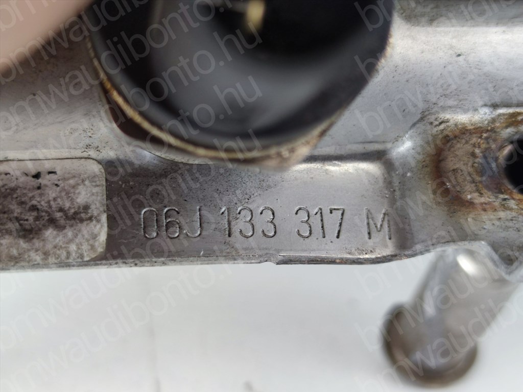 AUDI A4 B8 (8K2)  2.0 TFSI Üzemanyag-befecskendező porlasztó sor / híd (06J133317M) 2. kép