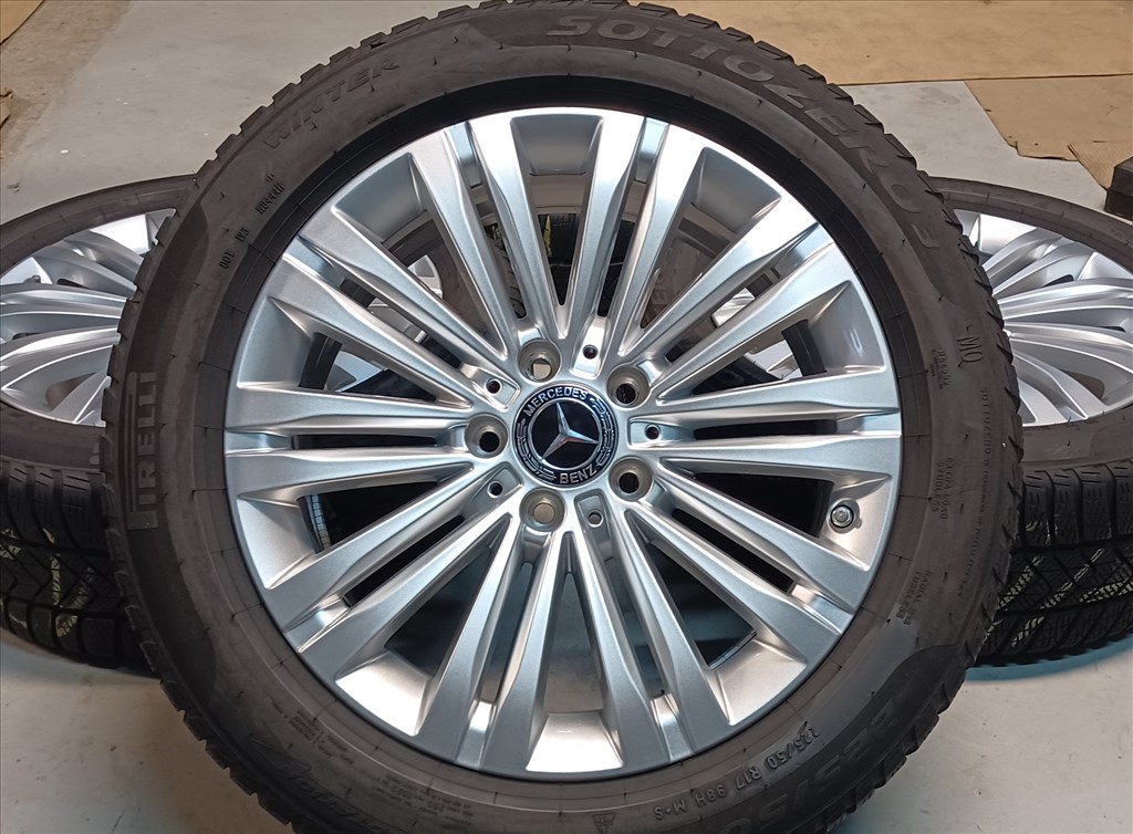 Mercedes W206 C klasse 5x112 7x17 225/50 R17 téli gumikkal 4db 1. kép