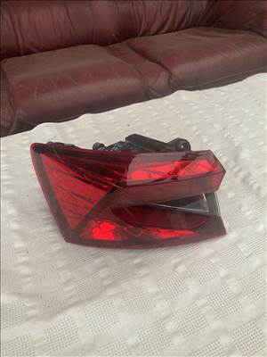 Skoda Fabia IV. Bal hátsó lámpa(2021-  )