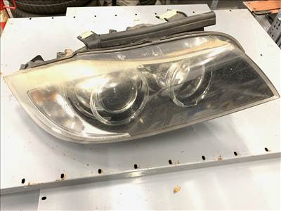 BMW 3-as sorozat E90, E91 xenon jobb első fényszóró 63117161668, 7161668