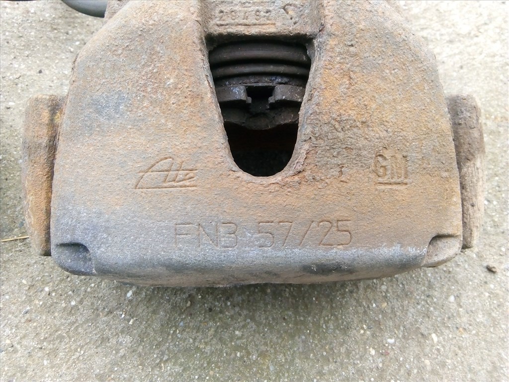 Opel Astra H 1.3cdti első féknyereg 2. kép