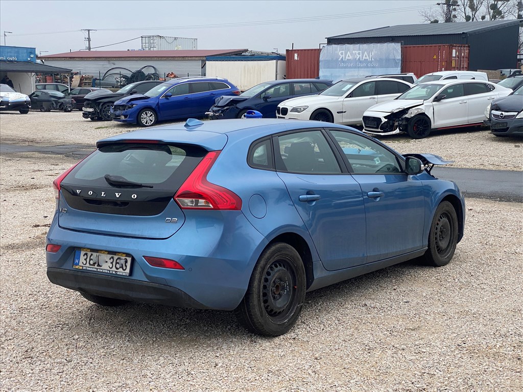 Bontásra: Volvo V40 1.6D jobb első ajtó kompletten yv1mv8431f2223368 3. kép