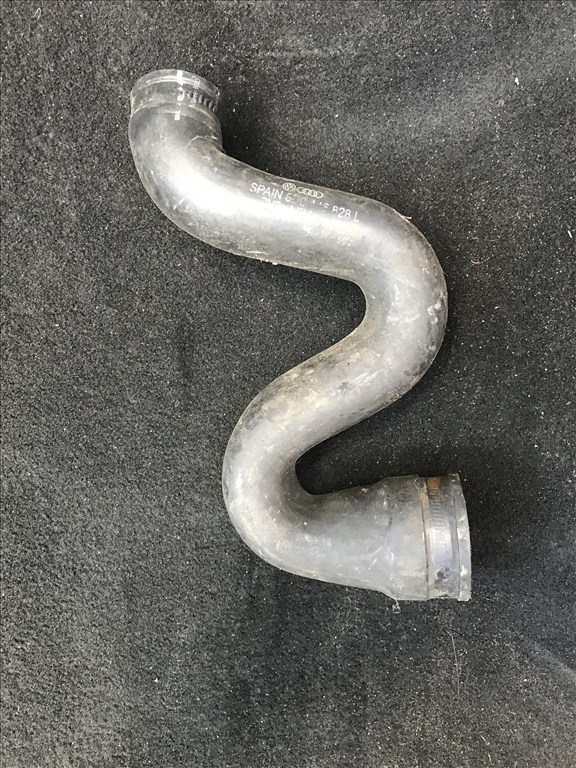 Audi A4 (B5 - 8D) 1,9 TDI - coolercső 8d0145828l 1. kép