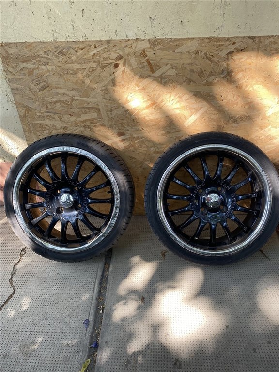  4x114.3 lyukosztású 17" használt alufelni, rajta 205/40 használt Hankook nyári gumi gumi  2. kép