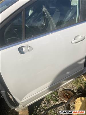 Peugeot 5008 bal első ajtó gyöngyházfehér színben