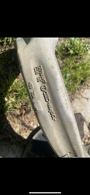 Audi A8 D3 Volkswagen Phaeton bal első jobb első csonkállvány  4E0258J 3. kép