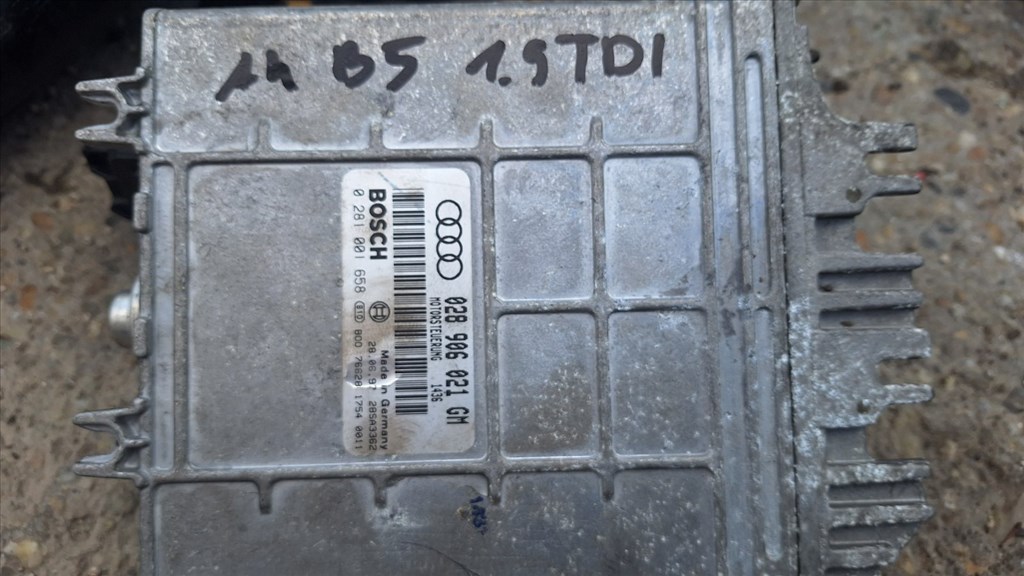 Audi A4 (B5 - 8D) 1.9 tdi motorvezérlő  1. kép