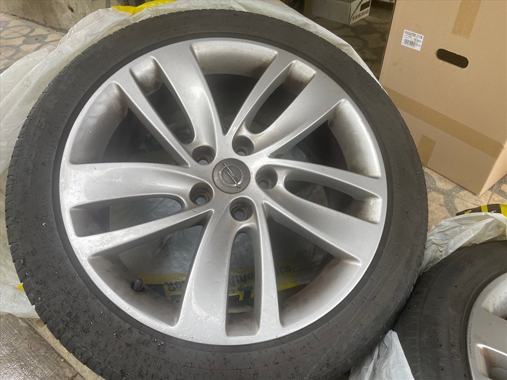  Opel Astra J 18" RONAL 5x115 lyukosztású Gyári Könnyűfém felni grt. 235/45 újszerű Barum nyári gumi 2. kép